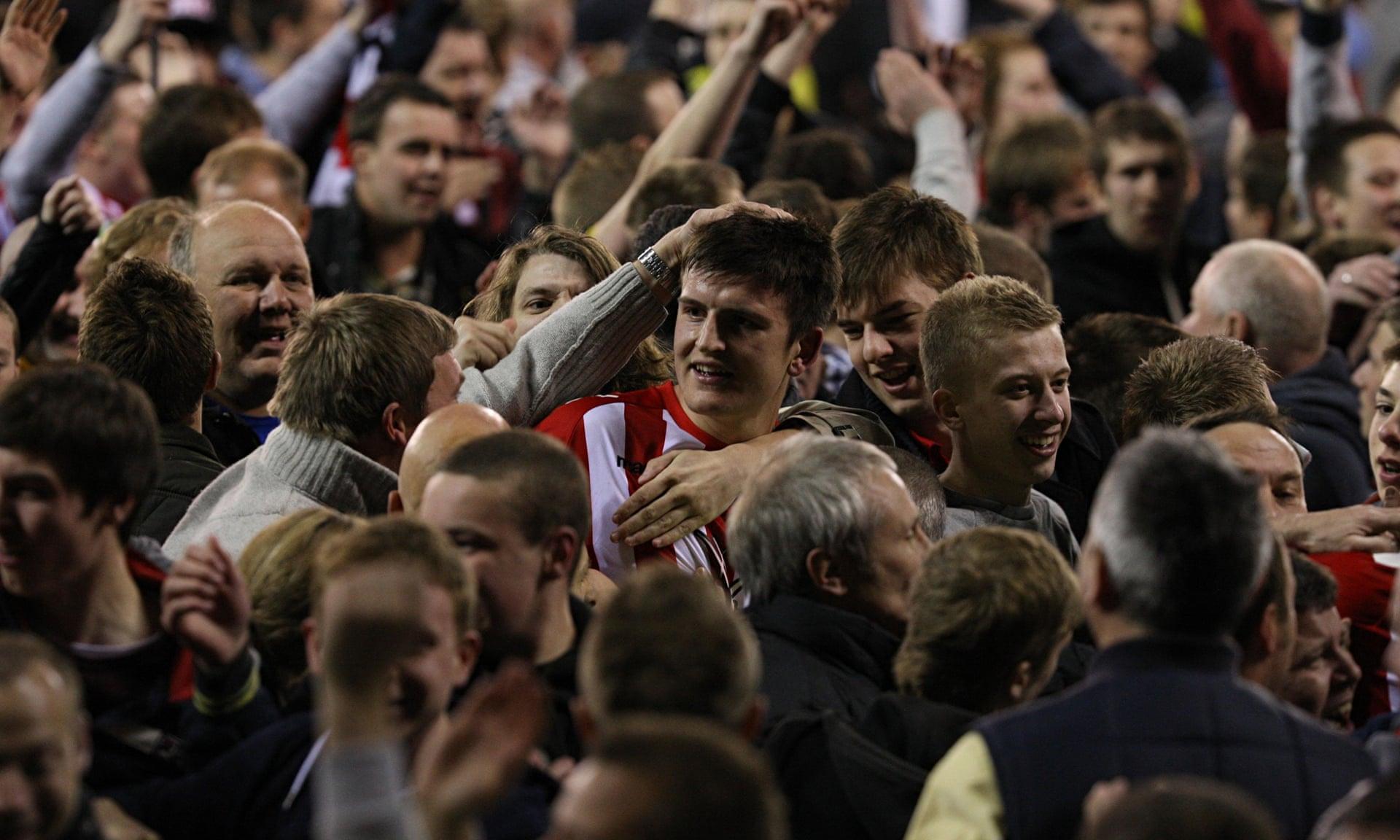 亿英镑的收 亿英镑的收